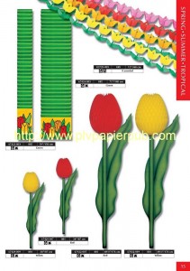 fleurs - tulipes en papier crépon, kakemonos avec motif floral et guirlandes de fleurs